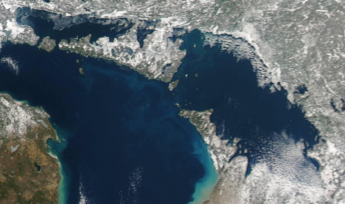 Ice Cover on Great Lakes is at a Record Low